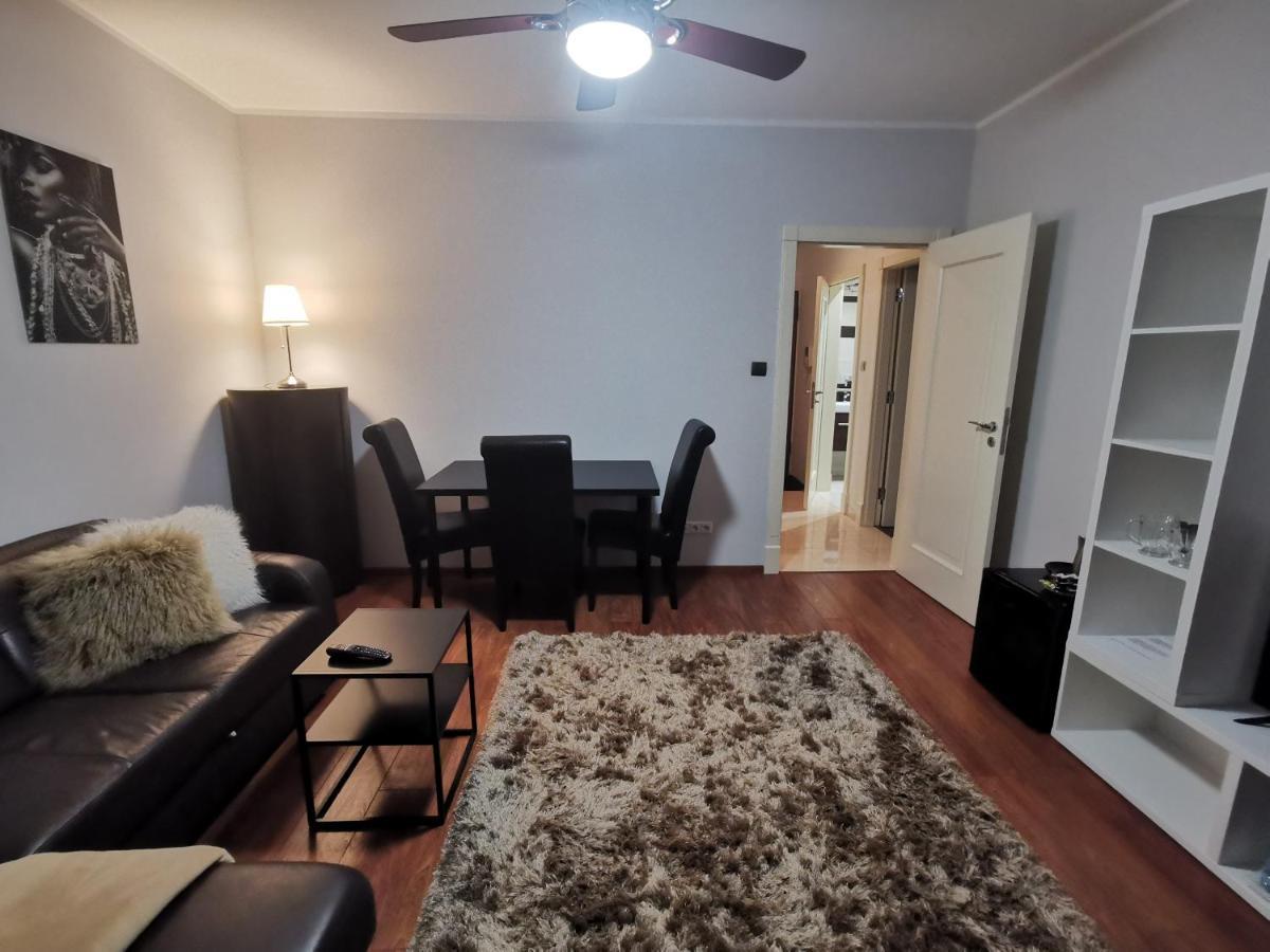 Apartament Royal Place 2 Bedrooms Wilanow *